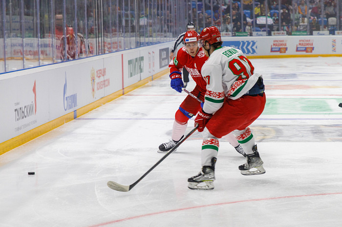 Фоторепортаж: как прошел матч между национальными сборными России и Беларуси