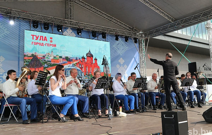 Губернаторский духовой оркестр из Тулы принял участие в праздновании 755-летия Могилёва