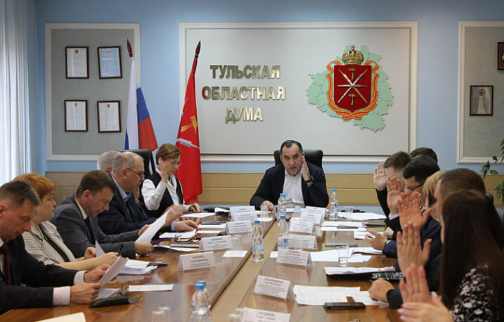 От водителя до космонавта и хирурга: кем мечтали стать депутаты Госдумы и Облдумы в детстве 