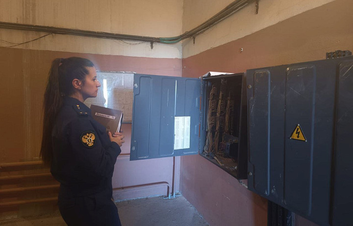 Прокуратура нашла ряд нарушений при работе лифтов в доме на улице Бондаренко в Туле