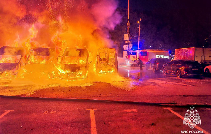 Полиция начала проверку после пожара на парковке в тульском микрорайоне Левобережный