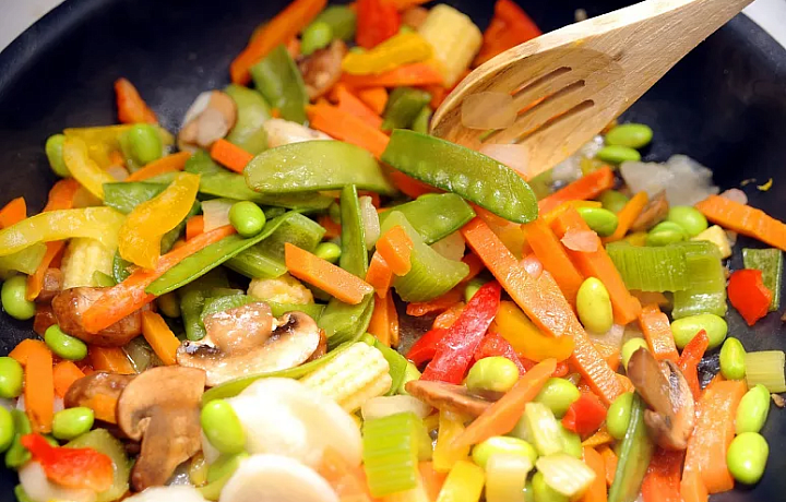 Тульский врач рассказал, как после праздников вернуться к правильному рациону