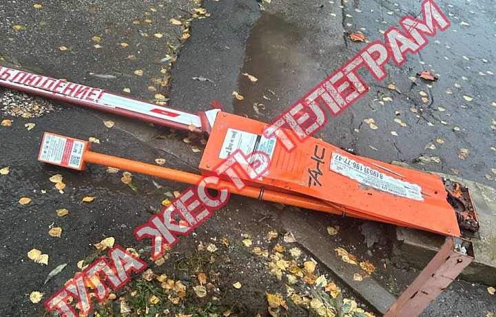 В тульском МЧС России рассказали о правилах установки шлагбаумов во дворах