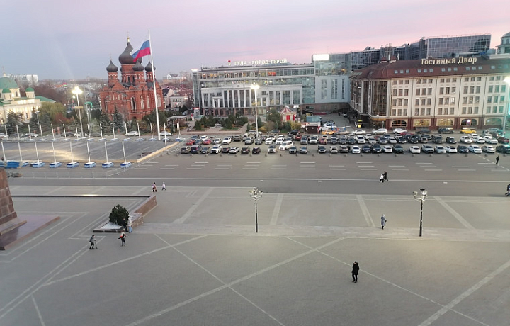 С 10 ноября в Туле ограничат остановку и стоянку транспорта на площади Ленина