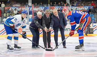 В Туле стартовал Кубок губернатора по хоккею: как это было