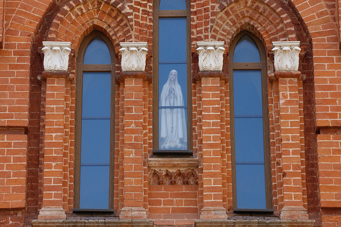 В Туле 129 лет назад начали строить Храм Святых Апостолов Петра и Павла – как выглядит святыня