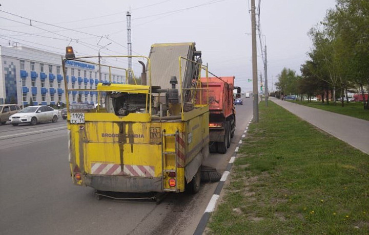 За сутки с улиц Тулы вывезли 90 кубометров смета