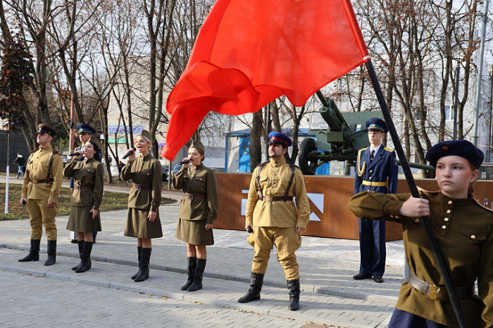 В Туле открыли сквер «Оборонный»