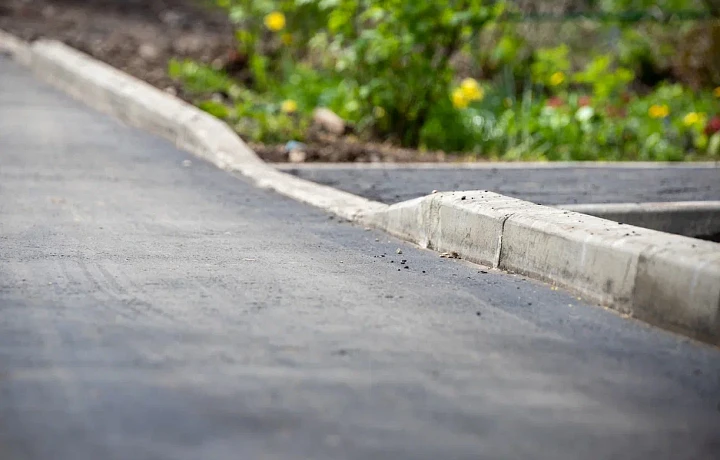 В Зареченском округе Тулы обновят газоны: администрация начала поиск подрядчика