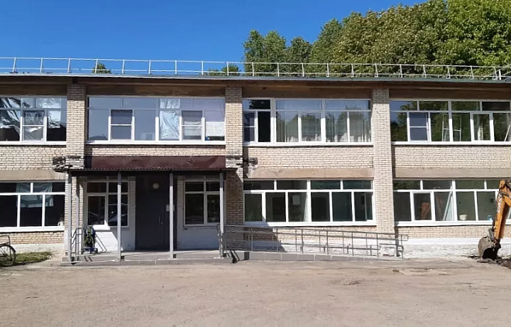 В поликлинике поселка Шварцевский Киреевского района продолжается капремонт