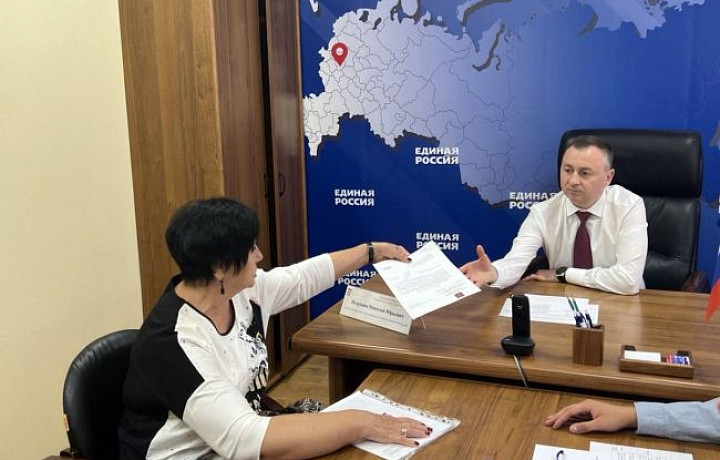 Тульский депутат Николай Петрунин провел встречу с жителями