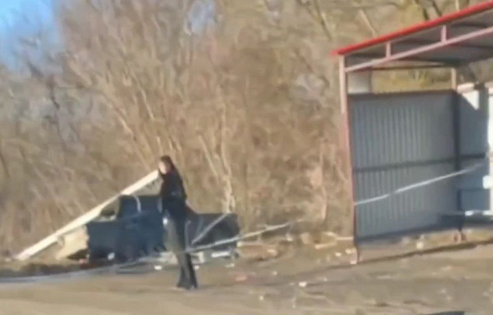 В Ефремове водитель на автомобиле «ВАЗ» снес опору ЛЭП