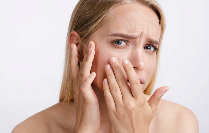 Сухость и раздражение: как правильно ухаживать за кожей при обветривании осенью и зимой