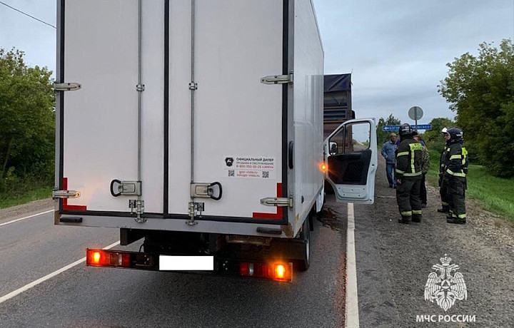 За сутки тульские спасатели два раза выезжали на сообщения о ДТП