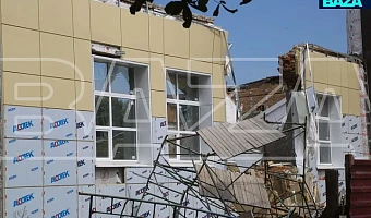 СК начал проверку после обрушения стены спортзала школы в поселке Шварцевский