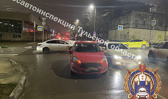 На улице Пушкинской в Туле автоледи на Ford Fiesta сбила пенсионерку