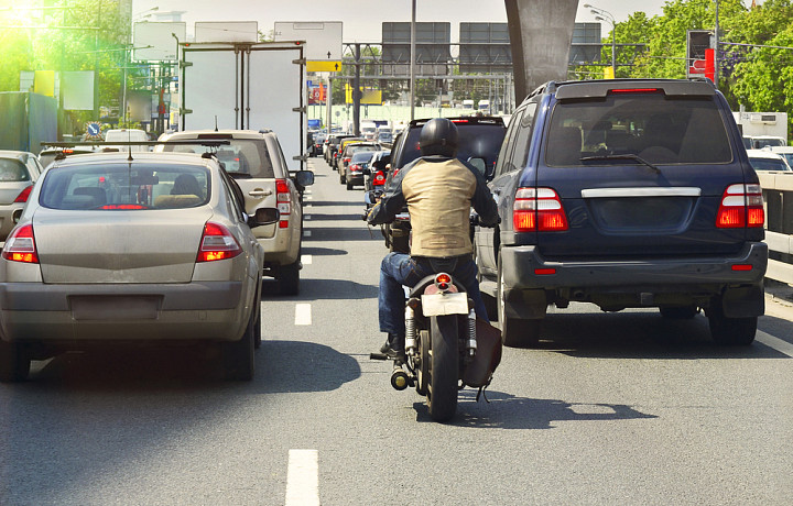 В Мясново и у Павшинского моста в Туле собралась серьезная пробка утром 16 августа