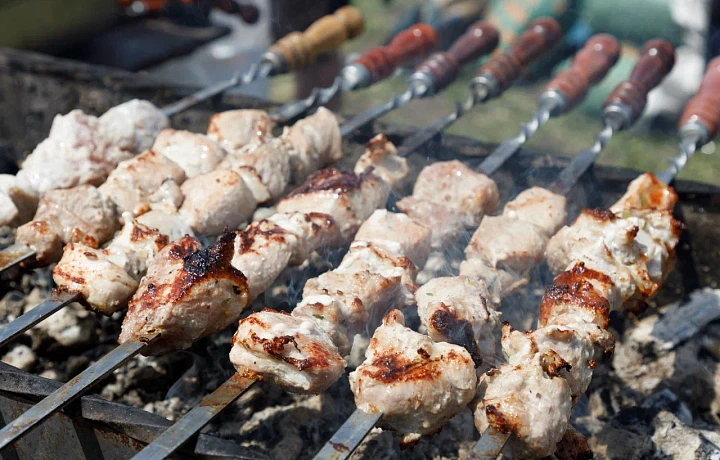 Запахло жареным: за что могут оштрафовать во время пикника – комментарии юриста