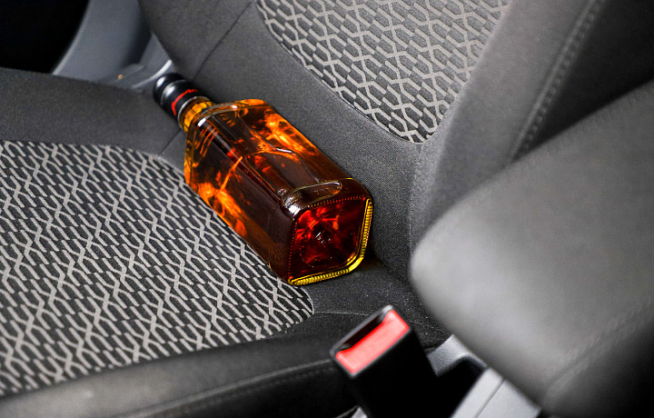 ﻿Щекинца, севшего за руль пьяным и без прав, арестовали на десять суток