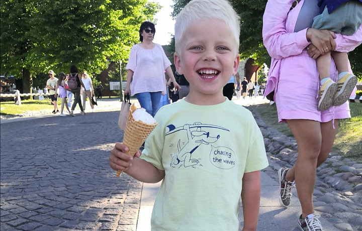 В Минздраве заявили, что детей не нужно заставлять есть в жару