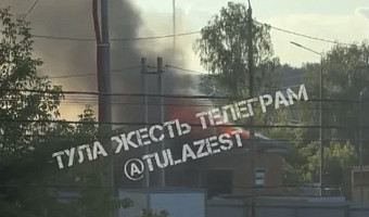 Спасатели потушили горящий магазин в тульском поселке Северный
