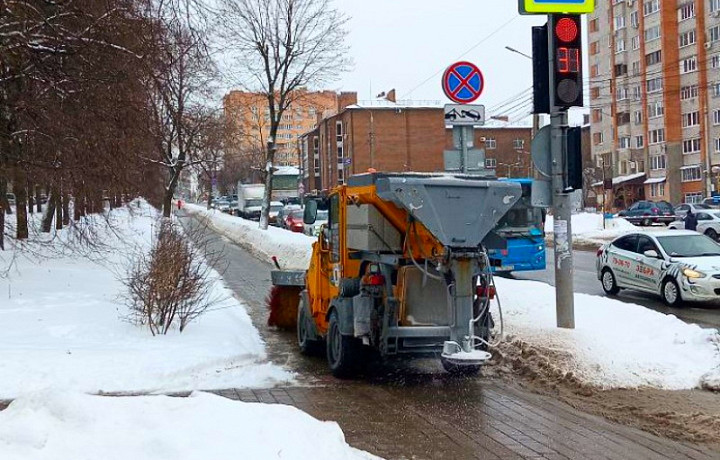 ﻿Уборка Тулы продолжится 17 января: на улицы выйдут более 300 рабочих и около 200 единиц техники