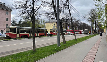 Тройное ДТП произошло на трамвайных путях на улице Доватора в Туле