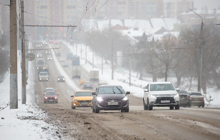 ГИБДД заявило об отсутствии всплеска аварийности на дорогах из-за снегопадов в Тульской области
