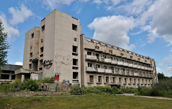 Власти не смогли продать за 47 миллионов рублей одну из самых известных заброшек в Туле