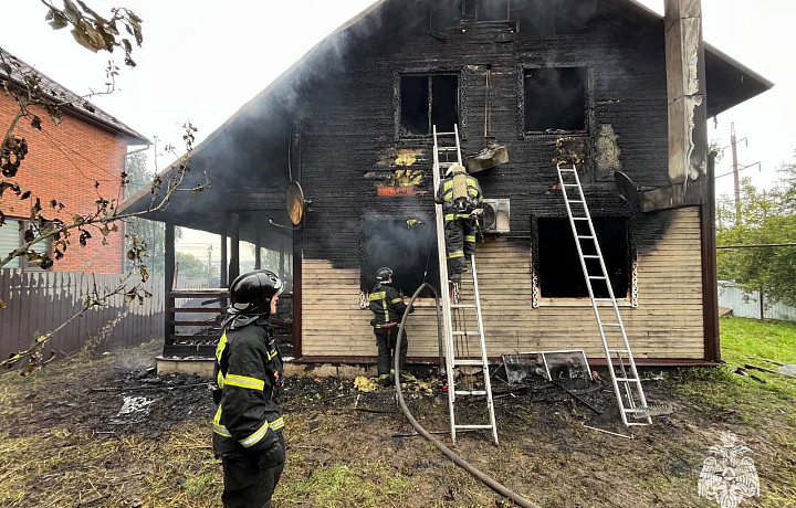 ﻿Прокуратура взяла на контроль проверку гибели семилетней девочки при пожаре в Туле