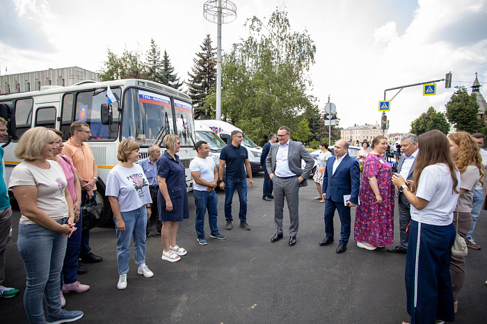 Бригада тульских медиков отправилась в ДНР для оказания медицинской помощи местным жителям