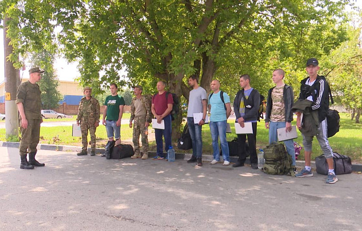 В Тульской области продолжают набирать военных на службу по контракту