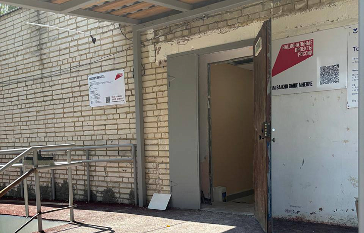 В поселке Торхово ремонтируют фельдшерский здравпункт