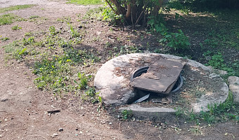 Ребёнок упал в колодец в посёлке Товарковский: прокуратура начала проверку