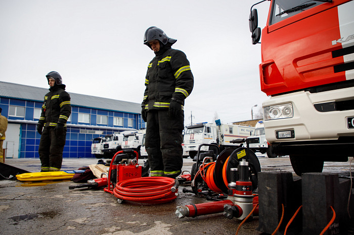 В Туле прошли соревнования среди спасателей по ликвидации последствий ДТП