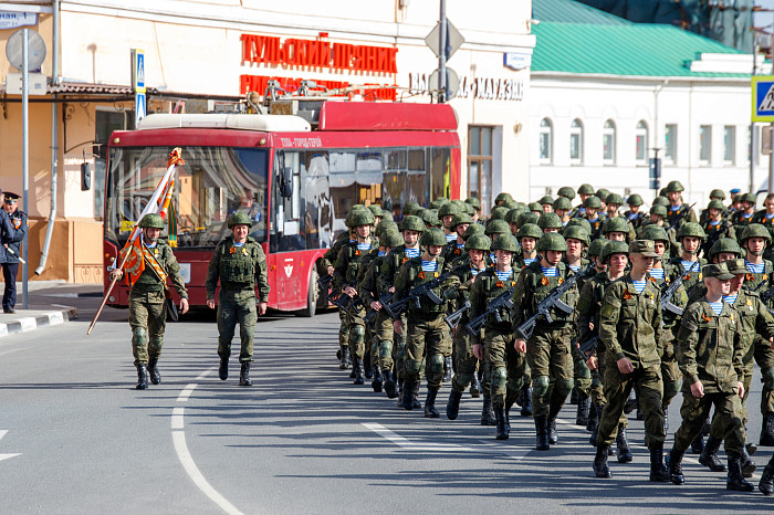 В Туле состоялся военный парад в честь Победы в Великой Отечественной войне