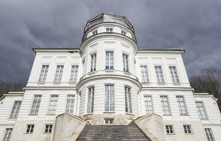 В Богородицком дворце-музее закрыли для посещения смотровую площадку