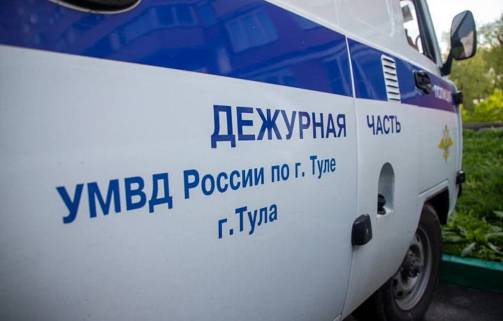В Чернском районе двое мужчин похитили шесть емкостей с удобрениями