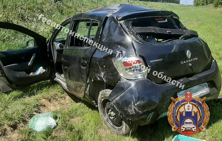 Пожилой пассажир погиб в перевернувшейся машине в Веневском районе