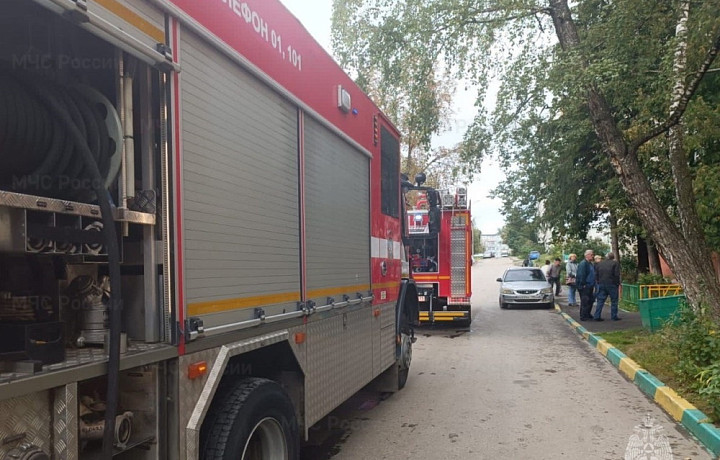 При пожаре в жилой многоэтажке на улице Максима Горького в Туле погиб 66-летний мужчина