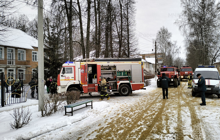 В Узловском районе спасатели отработали тушение условного пожара