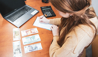 Госдума приняла закон о повышении МРОТ с 1 января 2026 года