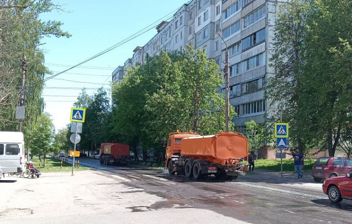 Уборка улиц, вывоз смета и окос газонов продолжатся в Туле 27 мая