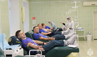 Тульские спасатели стали донорами крови