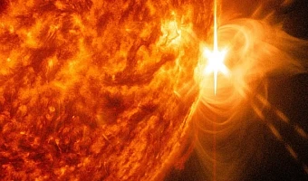 Сильнейшая за последние 7 лет вспышка произошло на Солнце