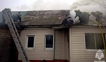 На пожаре в тульском селе Маслово спасены 12 человек