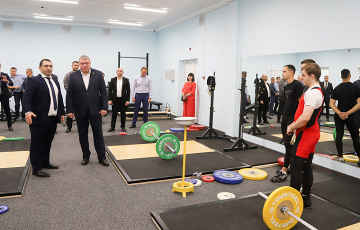 Илья Беспалов: Ко Дню города тульские тяжелоатлеты получили современный зал для занятий