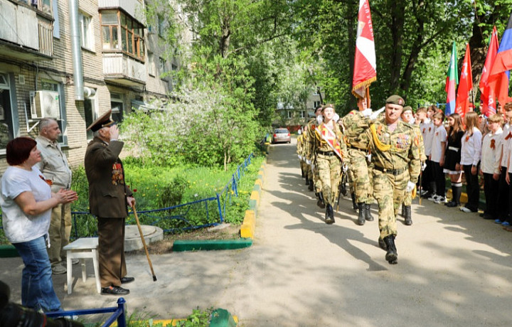 Акция «Парад у дома Ветерана» завершилась в Туле накануне Дня Победы