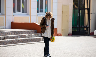 Психолог объяснила, на что зумеры тратят деньги