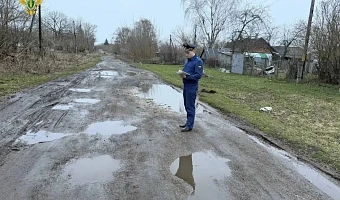 В Чернском районе прокуратура потребовала привести дороги в порядок